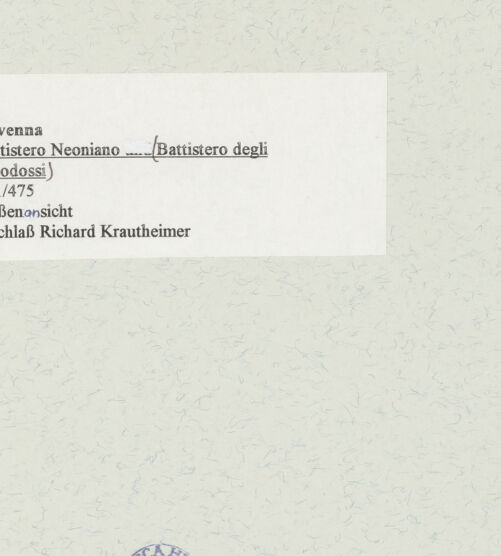 Rückseite von unbekannt [https://www.deutsche-digitale-bibliothek.de/content/lizenzen/rv-fz/] Baptisterium der Orthodoxen - Ansicht von Osten, bh471511_recto. Foto.