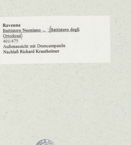 Rückseite von unbekannt [https://www.deutsche-digitale-bibliothek.de/content/lizenzen/rv-fz/] Baptisterium der Orthodoxen - Außenansicht mit Domcampanile von Osten, bh471516_recto. Foto.