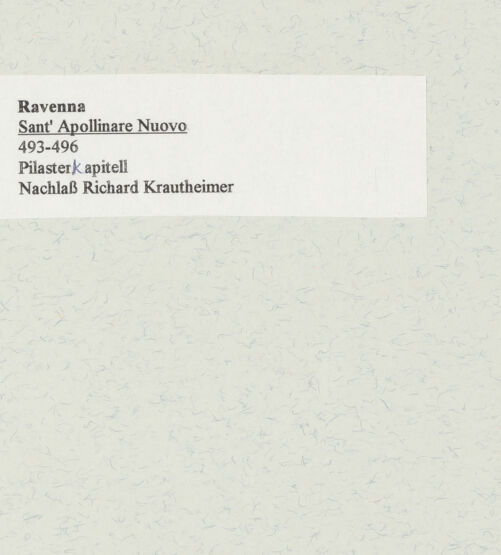 Rückseite von unbekannt [https://www.deutsche-digitale-bibliothek.de/content/lizenzen/rv-fz/] Kapitelle des Langhauses - Pilasterkapitell, bh471538_recto. Foto.