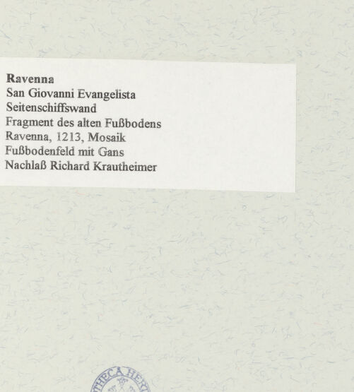 Rückseite von unbekannt [https://www.deutsche-digitale-bibliothek.de/content/lizenzen/rv-fz/] Fragmente des alten Fußbodens (Vierter Kreuzzug, Roman de Renard, Bestiarium)Gans - Gesamtansicht, bh471599_recto. Foto.