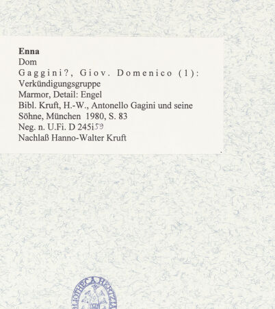 Rückseite von Bibliotheca Hertziana [https://www.deutsche-digitale-bibliothek.de/content/lizenzen/rv-fz/] Verkündigungsgruppe - Detail: Engel, bh472055_recto. Foto: Kruft, Hanno-Walter.