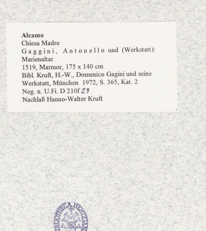 Rückseite von Bibliotheca Hertziana [https://www.deutsche-digitale-bibliothek.de/content/lizenzen/rv-fz/] Marienaltar - Teilansicht, bh472347_recto. Foto: Kruft, Hanno-Walter.