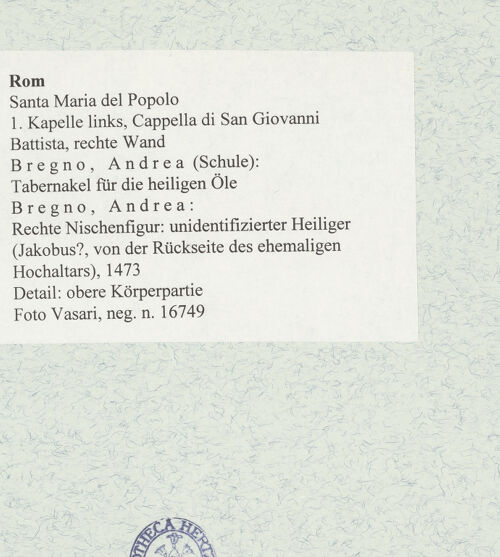 Rückseite von Vasari [https://rightsstatements.org/page/CNE/1.0/] TabernakelpendantsTabernakel für die heiligen ÖleRechte Nischenfigur: unidentifizierter Heiliger (Jakobus?, von der Rückseite des ehemaligen Hochaltars) - Detail: obere Körperpartie, bh474119_recto. Foto.