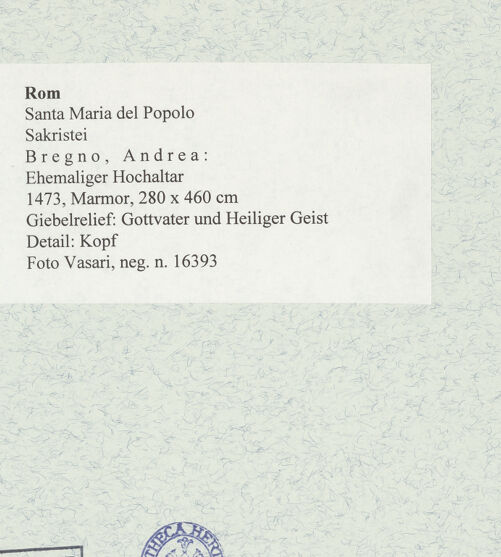 Rückseite von Vasari [https://www.deutsche-digitale-bibliothek.de/content/lizenzen/rv-ez/] Ehemaliger HochaltarGiebelrelief: Gottvater und Heiliger Geist - Detail: Kopf, bh474155_recto. Foto.