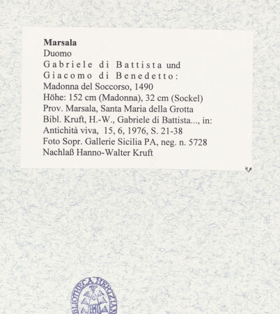 Rückseite von Sopr. Gallerie Sicilia PA [https://www.deutsche-digitale-bibliothek.de/content/lizenzen/rv-ez/] Madonna del Soccorso (Madonna della Grotta; Sockel: die Anbetung des Christuskindes) - Gesamtansicht, bh474474_recto. Foto.