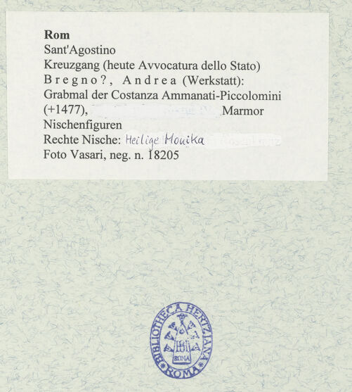 Rückseite von Vasari [https://www.deutsche-digitale-bibliothek.de/content/lizenzen/rv-ez/] Grabmal der Costanza Ammanati-Piccolomini (+1477)NischenfigurenRechte Nische: Heilige Monika - Gesamtansicht, bh477567_recto. Foto.