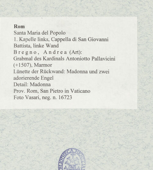 Rückseite von Vasari [https://rightsstatements.org/page/CNE/1.0/] Grabmal des Kardinals Antoniotto Pallavicini (+1507)Lünette der Rückwand: Madonna und zwei adorierende Engel - Detail: Madonna, bh477674_recto. Foto.