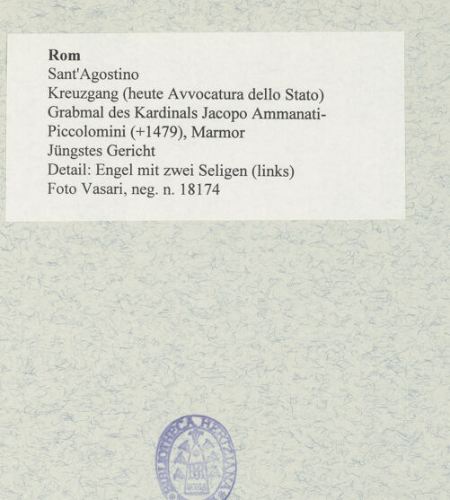 Rückseite von Vasari [https://www.deutsche-digitale-bibliothek.de/content/lizenzen/rv-ez/] Grabmal des Kardinals Jacopo Ammanati-Piccolomini (+1479)Jüngstes Gericht - Detail: Engel mit zwei Seligen (links), bh477927_recto. Foto.
