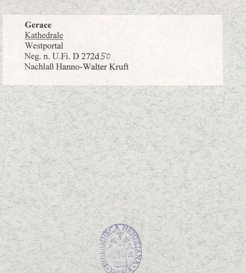 Rückseite von Bibliotheca Hertziana [https://www.deutsche-digitale-bibliothek.de/content/lizenzen/rv-fz/] CattedraleWestfassade - Hauptportal, bh479335_recto. Foto: Kruft, Hanno-Walter.