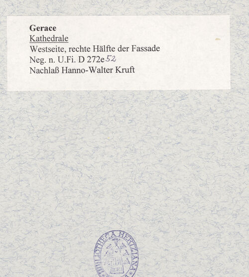 Rückseite von Bibliotheca Hertziana [https://www.deutsche-digitale-bibliothek.de/content/lizenzen/rv-fz/] CattedraleWestfassade - Rechte Hälfte der Fassade, bh479337_recto. Foto.