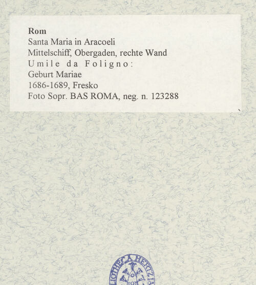 Rückseite von Sopr. BAS ROMA [https://www.deutsche-digitale-bibliothek.de/content/lizenzen/rv-ez/] Zyklus von Szenen aus dem Marienlebenrechte Wand: Geburt Mariae - , bh480153_recto. Foto.