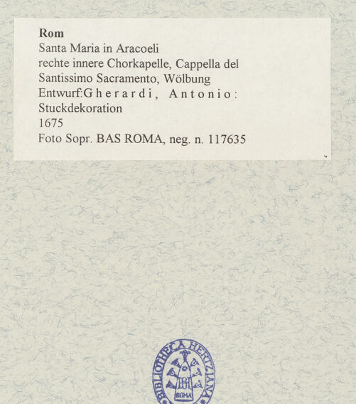 Rückseite von Sopr. BAS ROMA [https://www.deutsche-digitale-bibliothek.de/content/lizenzen/rv-ez/] Stuckdekoration - , bh480171_recto. Foto.