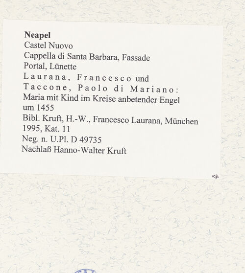 Rückseite von Bibliotheca Hertziana [https://www.deutsche-digitale-bibliothek.de/content/lizenzen/rv-fz/] PortaldekorationMaria mit Kind im Kreise anbetender Engel - Gesamtansicht, bh481144_recto. Foto.