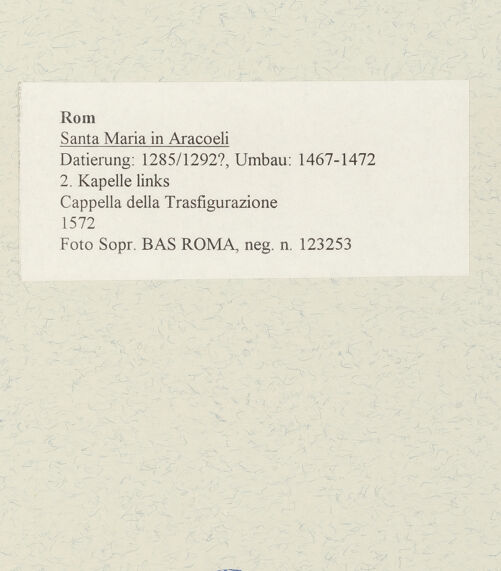 Rückseite von Sopr. BAS NA [https://www.deutsche-digitale-bibliothek.de/content/lizenzen/rv-ez/] Castel NuovoSala dei Baroni - Gewölbedetail mit Schlusssteinen, bh484480_recto. Foto.