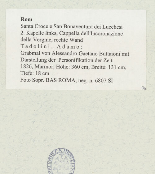 Rückseite von Sopr. BAS ROMA [https://www.deutsche-digitale-bibliothek.de/content/lizenzen/rv-ez/] Grabmal von Alessandro Gaetano Buttaioni mit Darstellung der Personifikation der Zeit - , bh488859_recto. Foto.