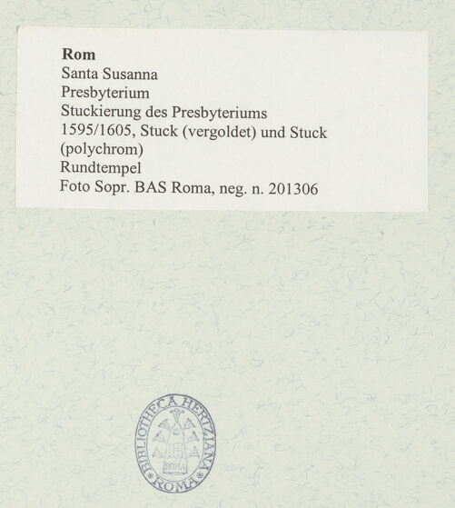 Rückseite von Sopr. BAS Roma [https://rightsstatements.org/page/CNE/1.0/] Stuckierung des Presbyteriums - Rundtempel, bh488926_recto. Foto.