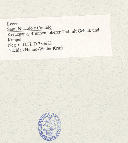 Rückseite von Bibliotheca Hertziana [https://www.deutsche-digitale-bibliothek.de/content/lizenzen/rv-fz/] Brunnenhaus mit KuppelKuppel und Gebälk - Gebälk und Kuppel von Südosten, bh490042_recto. Foto: Kruft, Hanno-Walter.