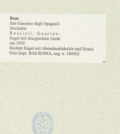 Rückseite von Sopr. BAS ROMA [https://www.deutsche-digitale-bibliothek.de/content/lizenzen/rv-ez/] Engel mit liturgischem GerätRechter Engel mit Abendmahlskelch und Hostie - , bh490981_recto. Foto.