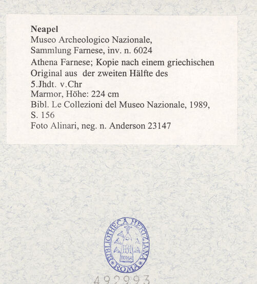 Rückseite von Alinari [https://www.deutsche-digitale-bibliothek.de/content/lizenzen/rv-ez/] Athena Farnese; Kopie nach einem griechischen Original aus der zweiten Hälfte des 5. Jahrhunderts v. Chr. - Frontalansicht, bh492993_recto. Foto.