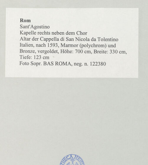 Rückseite von Sopr. BAS ROMA [https://www.deutsche-digitale-bibliothek.de/content/lizenzen/rv-ez/] Altar der Cappella di San Nicola da Tolentino - , bh497938_recto. Foto.