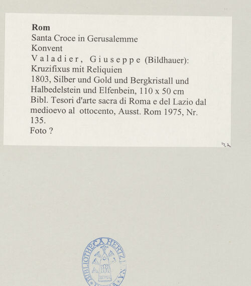 Rückseite von unbekannt [https://www.deutsche-digitale-bibliothek.de/content/lizenzen/rv-fz/] Kruzifix mit Reliquien - , bh498598_recto. Foto.