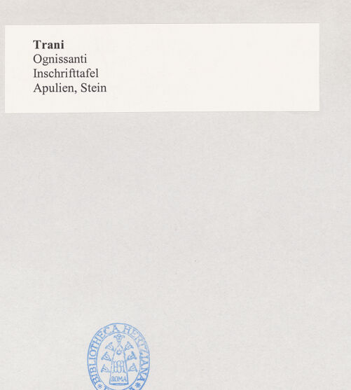 Rückseite von unbekannt [https://www.deutsche-digitale-bibliothek.de/content/lizenzen/rv-fz/] Inschrifttafel - Gesamtansicht, bh500058_recto. Foto.