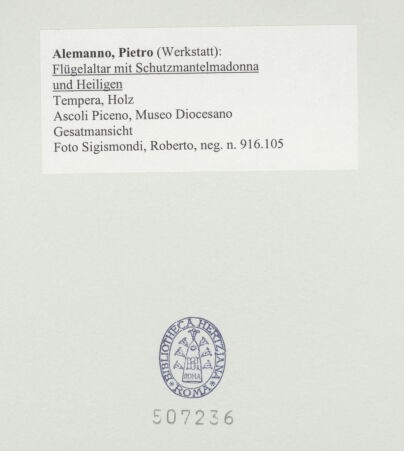 Rückseite von Sigismondi, Roberto [https://www.deutsche-digitale-bibliothek.de/content/lizenzen/rv-fz/] Flügelaltar mit Schutzmantelmadonna und Heiligen - Gesamtansicht, bh507236_recto. Foto: Sigismondi, Roberto.