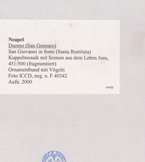 Rückseite von ICCD [https://www.deutsche-digitale-bibliothek.de/content/lizenzen/rv-ez/] Szenen aus dem Leben Christi, Apostel und EvangelistensymboleChristusmonogramm und Hand Gottvaters - Ornamentband mit Vögeln, bh508331_recto. Foto.