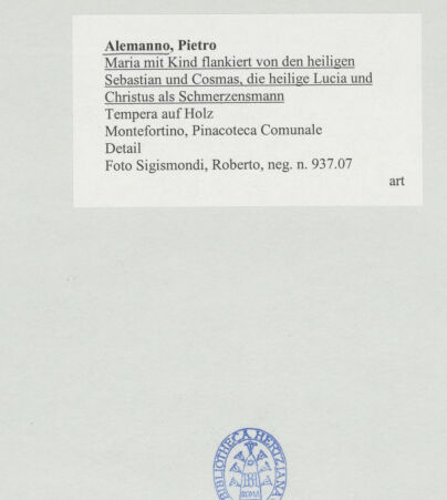 Rückseite von Sigismondi, Roberto [https://www.deutsche-digitale-bibliothek.de/content/lizenzen/rv-fz/] Madonna mit Kind flankiert von den heiligen Sebastian und Cosmas, die heilige Lucia und Christus als Schmerzensmann - Detail, bh508519_recto. Foto: Sigismondi, Roberto.