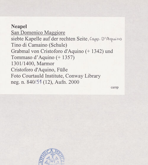 Rückseite von Courtauld Institute of Art [https://www.deutsche-digitale-bibliothek.de/content/lizenzen/rv-ez/] Grabmal für Cristoforo d'Aquino (gest. 1342) und Tommaso d'Aquino (gest. 1357) - Cristoforo d'Aquino, Füße, bh510096_recto. Foto.