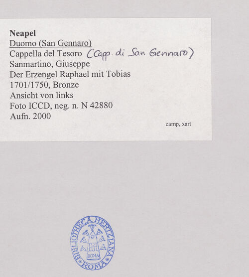 Rückseite von ICCD [https://www.deutsche-digitale-bibliothek.de/content/lizenzen/rv-ez/] Der Erzengel Raphael mit Tobias - Ansicht von links, bh510331_recto. Foto.