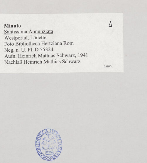 Rückseite von Bibliotheca Hertziana [https://www.deutsche-digitale-bibliothek.de/content/lizenzen/rv-fz/] Hauptportal - Detail: Lünette, bh514032_recto. Foto: Schwarz, Heinrich Mathias.