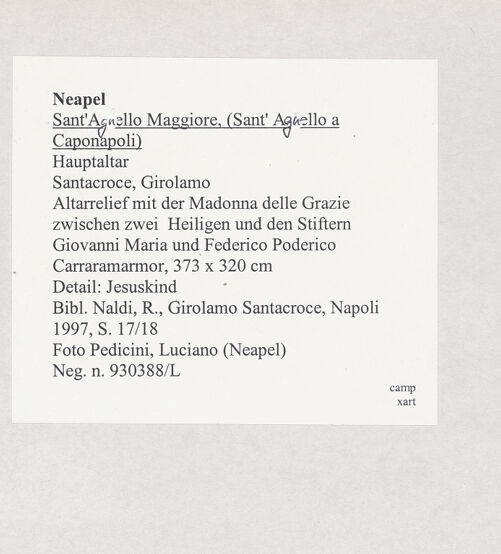 Rückseite von Pedicini, Luciano [https://www.deutsche-digitale-bibliothek.de/content/lizenzen/rv-ez/] Altarretabel mit der Madonna delle Grazie zwischen den heiligen Cataldus und Agnellus und den Stiftern Giovanni Maria Poderico und Federico PodericoMadonna delle Grazie - Detail: Jesuskind, Kopf, bh515351_recto. Foto: Pedicini, Luciano.