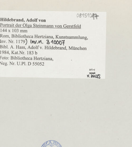 Rückseite von Bibliotheca Hertziana [https://www.deutsche-digitale-bibliothek.de/content/lizenzen/rv-fz/] Portrait der Olga Steinmann geb. von Gerstfeldt (Profil im Marmorrahmen?) - Gesamtansicht mit Rahmen, bh515565_recto. Foto.