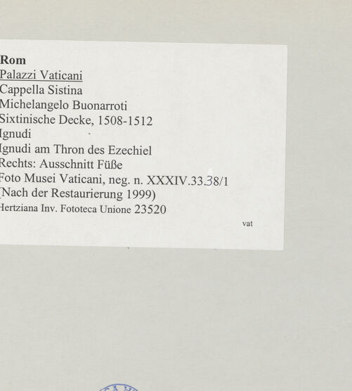 Rückseite von Musei Vaticani [https://www.deutsche-digitale-bibliothek.de/content/lizenzen/rv-ez/] Die Sixtinische DeckeIgnudiIgnudi am Thron des Ezechiel - Rechts: Ausschnitt Füße, bh515886_recto. Foto.