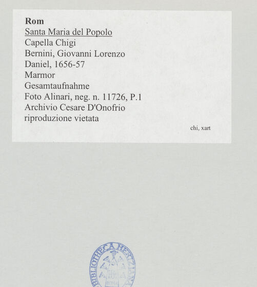 Rückseite von Alinari [https://www.deutsche-digitale-bibliothek.de/content/lizenzen/rv-ez/] Daniel - Gesamtaufnahme, bh517367_recto. Foto.