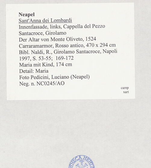 Rückseite von Pedicini, Luciano [https://www.deutsche-digitale-bibliothek.de/content/lizenzen/rv-ez/] Der Altar von Monteoliveto (Altare del Pezzo)Maria mit Kind - Detail: Maria, Kopf, bh517436_recto. Foto: Pedicini, Luciano.