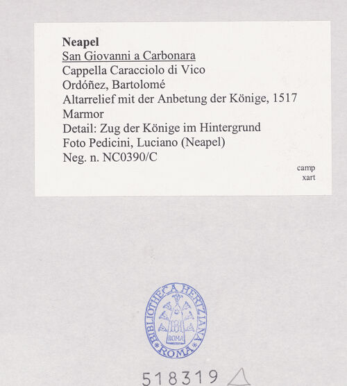 Rückseite von Pedicini, Luciano [https://www.deutsche-digitale-bibliothek.de/content/lizenzen/rv-ez/] AltarDie Anbetung durch die Heiligen Drei Könige - Detail (rechte Seite), bh518319_recto. Foto: Pedicini, Luciano.