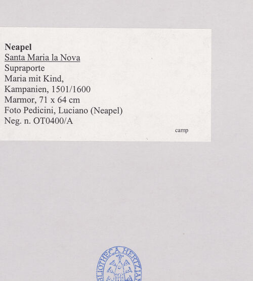 Rückseite von Pedicini, Luciano [https://www.deutsche-digitale-bibliothek.de/content/lizenzen/rv-ez/] Maria mit Kind - Seitenansicht, bh518324_recto. Foto: Pedicini, Luciano.
