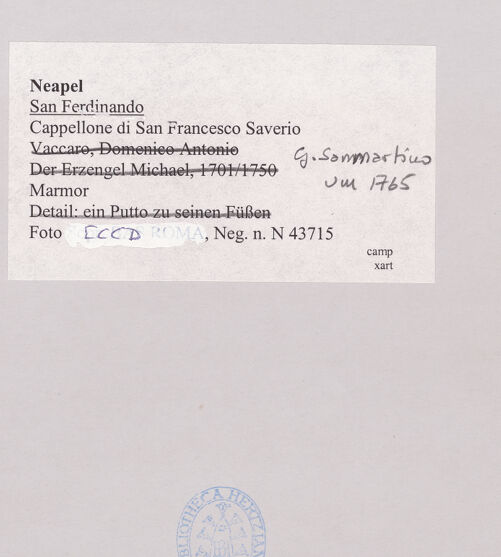 Rückseite von ICCD [https://www.deutsche-digitale-bibliothek.de/content/lizenzen/rv-ez/] Vier Engel mit den Symbole des heiligen Franz XaverEngel mit Symbol des heiligen Franz Xaver - Gesamtansicht, bh521635_recto. Foto.