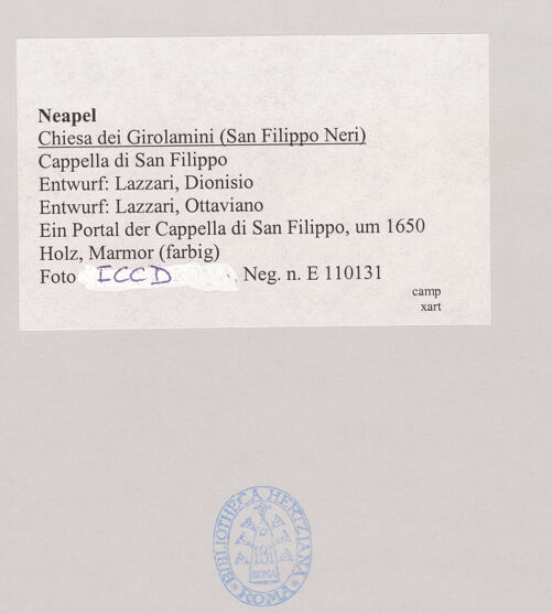 Rückseite von ICCD [https://www.deutsche-digitale-bibliothek.de/content/lizenzen/rv-ez/] Ädikula (Reliquiar?) - Teilansicht, bh521641_recto. Foto.