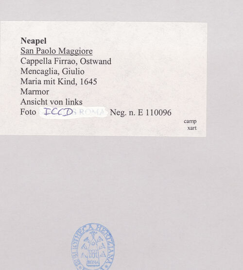 Rückseite von ICCD [https://www.deutsche-digitale-bibliothek.de/content/lizenzen/rv-ez/] Madonna - Ansicht von links, bh521673_recto. Foto.