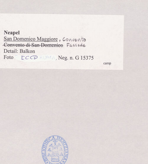 Rückseite von ICCD [https://www.deutsche-digitale-bibliothek.de/content/lizenzen/rv-ez/] San Domenico Maggiore, Convento - Detail: Balkon, bh521686_recto. Foto.