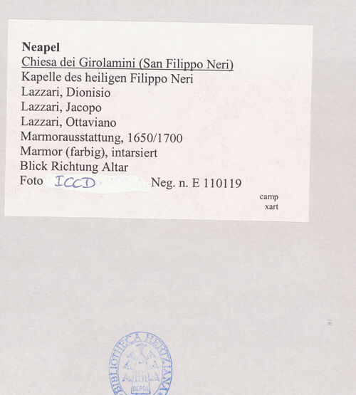 Rückseite von ICCD [https://www.deutsche-digitale-bibliothek.de/content/lizenzen/rv-ez/] Marmorausstattung - Blick Richtung Altar, bh521696_recto. Foto.