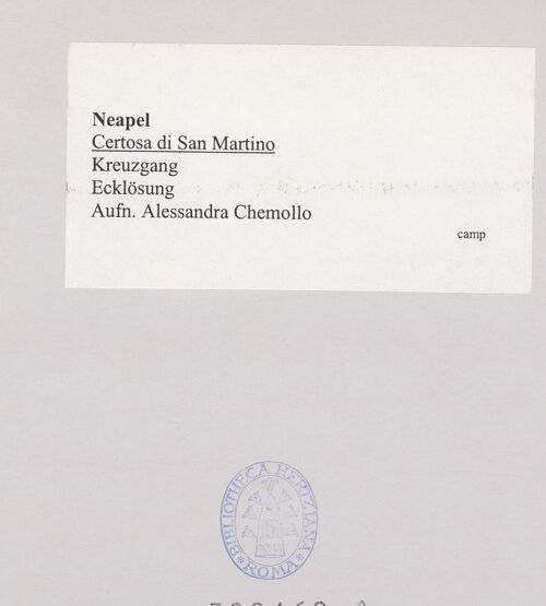 Rückseite von Chemollo, Alessandra [https://www.deutsche-digitale-bibliothek.de/content/lizenzen/rv-ez/] Certosa di San MartinoChiostro Grande - Arkade, Detail, bh522460_recto. Foto: Chemollo, Alessandra.