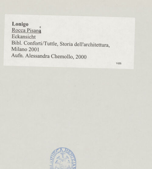 Rückseite von Chemollo, Alessandra [https://rightsstatements.org/page/CNE/1.0/] Villa Rocca Pisani - Eckansicht aus Südosten, bh523012_recto. Foto: Chemollo, Alessandra.