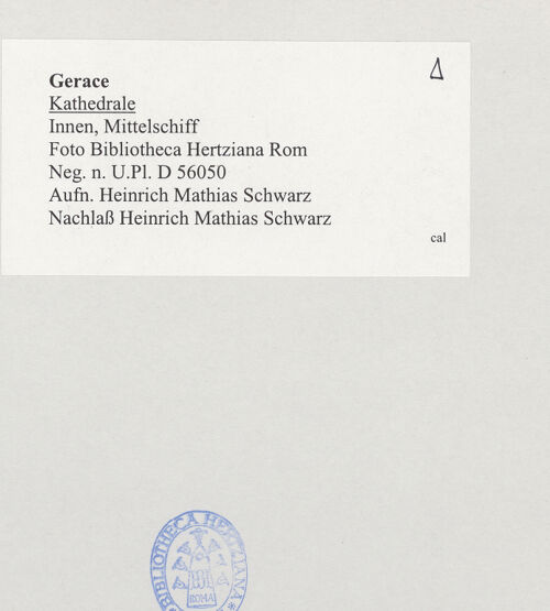 Rückseite von Bibliotheca Hertziana [https://www.deutsche-digitale-bibliothek.de/content/lizenzen/rv-fz/] Cattedrale - Blick in Richtung Presbyterium, bh524805_recto. Foto: Schwarz, Heinrich Mathias.