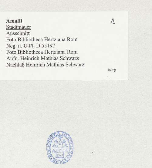 Rückseite von Bibliotheca Hertziana [https://www.deutsche-digitale-bibliothek.de/content/lizenzen/rv-fz/] Stadtmauer, bh526257_recto. Foto: Schwarz, Heinrich Mathias.