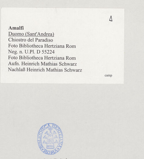 Rückseite von Bibliotheca Hertziana [https://www.deutsche-digitale-bibliothek.de/content/lizenzen/rv-fz/] DuomoChiostro del Paradiso - Blick in den Innenhof, bh526311_recto. Foto: Schwarz, Heinrich Mathias.