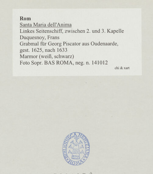 Rückseite von Sopr. BAS ROMA [https://www.deutsche-digitale-bibliothek.de/content/lizenzen/rv-ez/] Grabmal für Georg Piscator aus Oudenaarde, gest. 1625 - , bh529183_recto. Foto.